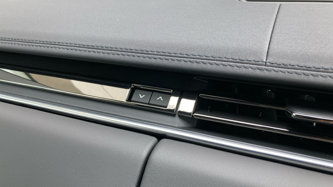 Land Rover Range Rover Sport 3.0 D300 Dynamic SE 5dr Auto Diesel Estate - Image 49
